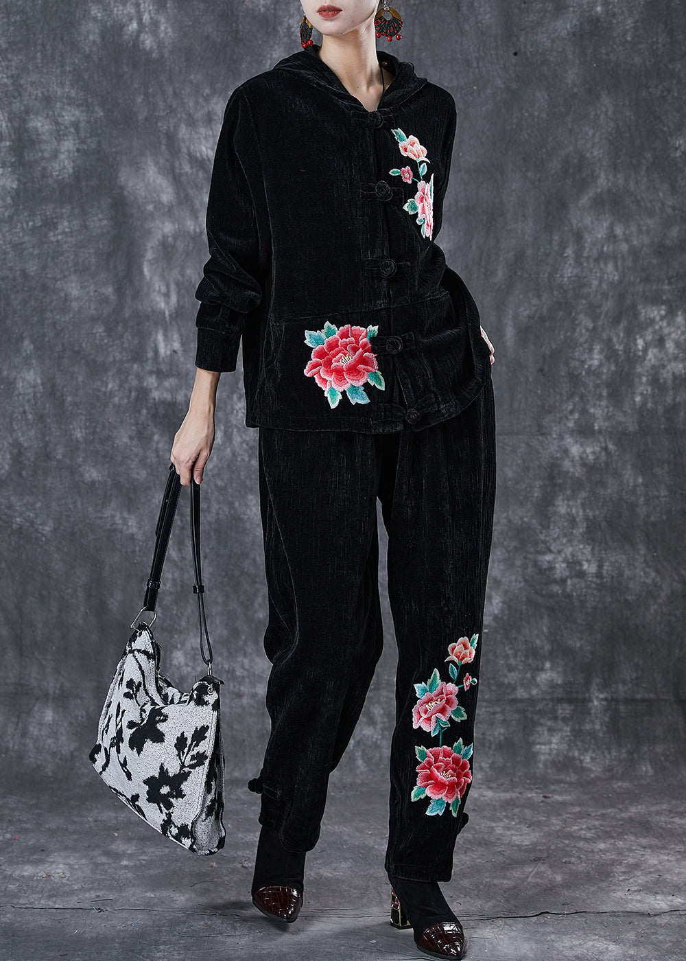 Black Oriental Corduroy Two-piece Set Embroideried Hooded Spring