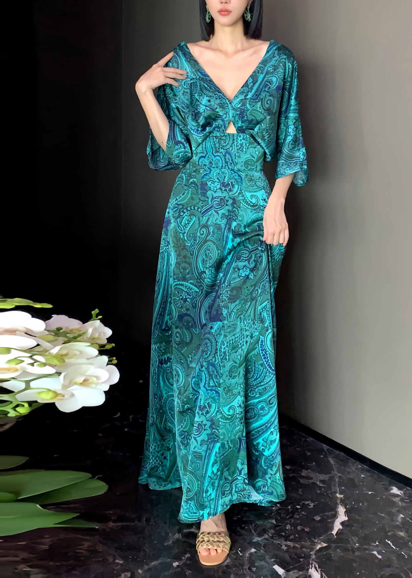 Green V Neck Print Backless Silk Maxi Dresses Long Sleeve