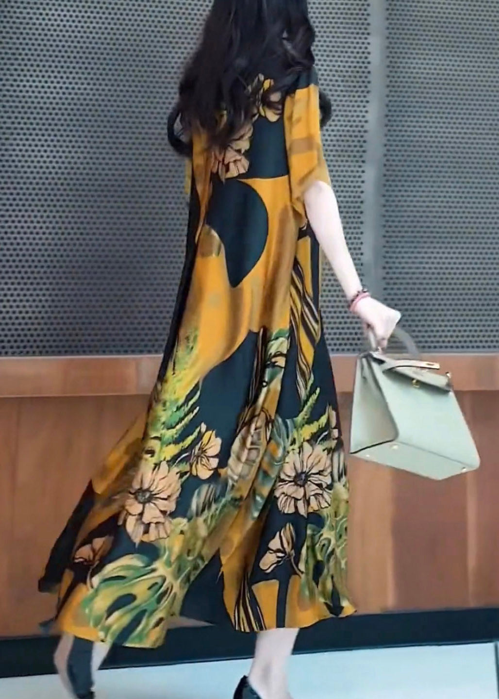 Stylish V Neck Print Vacation Silk Dresses Short Sleeve