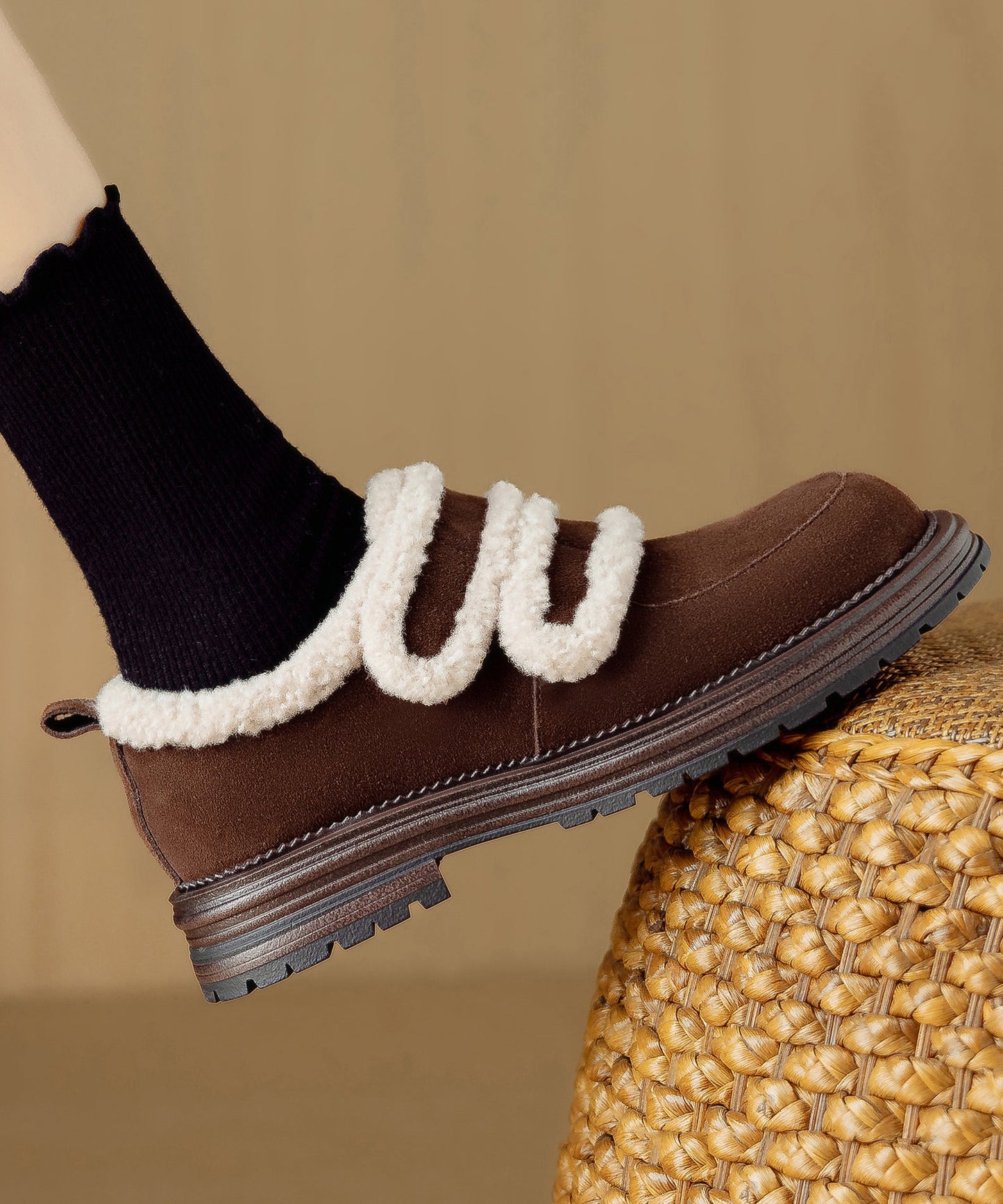 Brown Fuzzy Wool Lined Splicing Suede Platform Flats