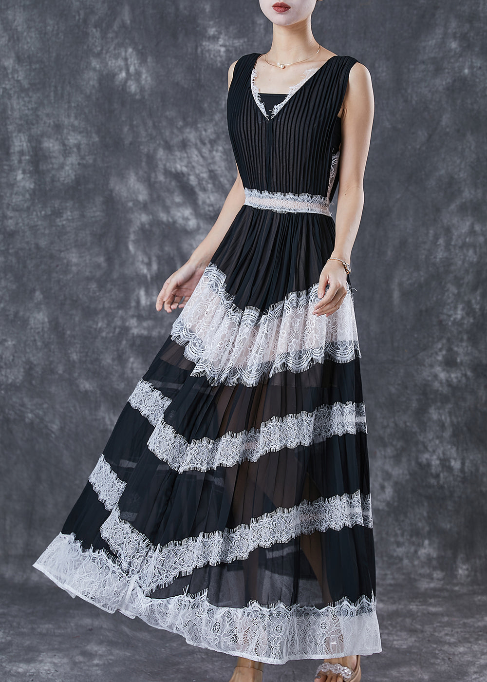 Black Exra Large Hem Patchwork Lace Linen Silk Pleated Dresses Sleeveless