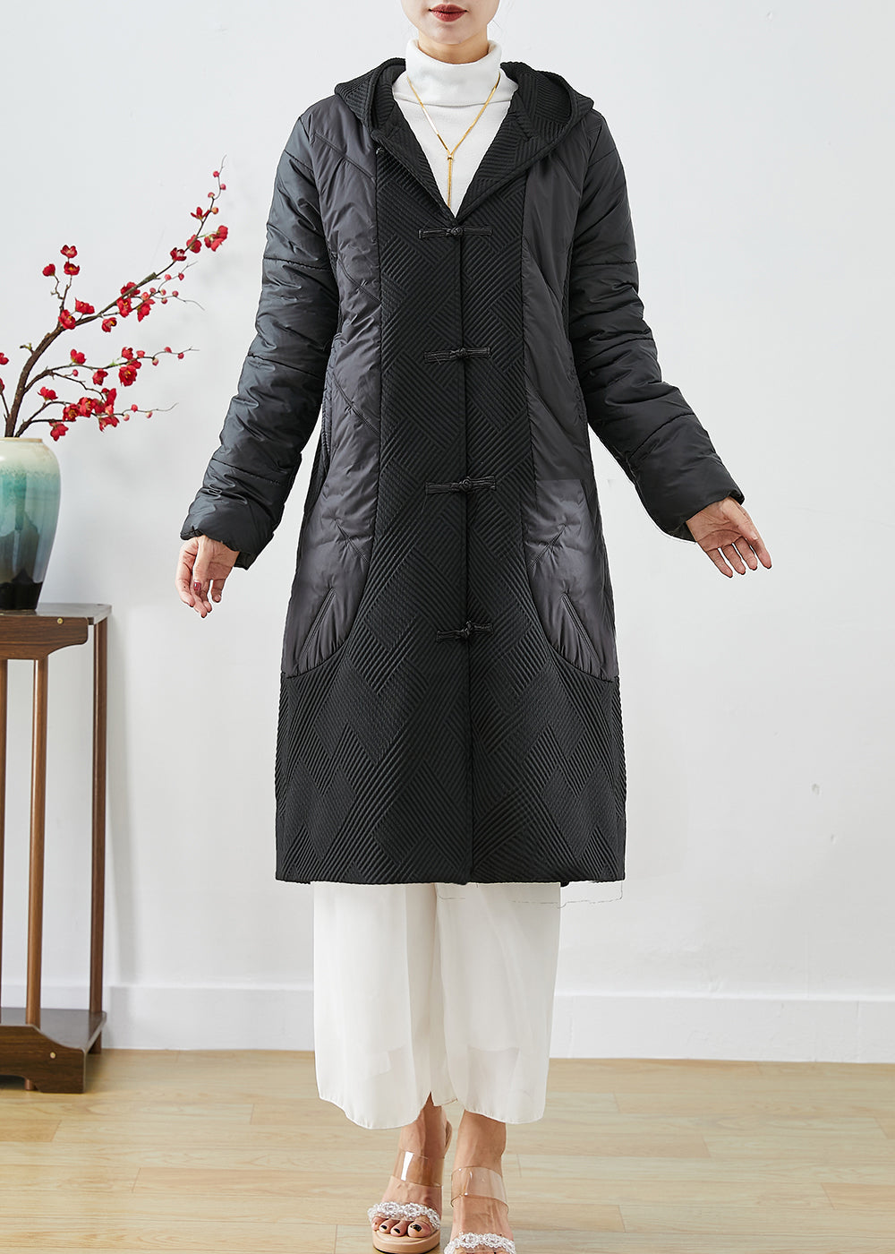 Boutique Black Hooded Patchwork Chinese Button Fine Cotton Filled Jacket in Winter