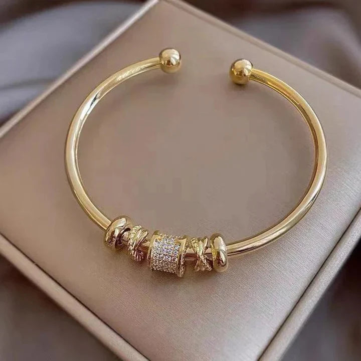Schöne Gold Armband mit einzigartigem Stil
