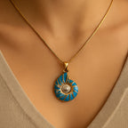 Schöne Perlen Halskette mit einzigartigem Stil