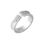 Zarte handwerkliche Ring