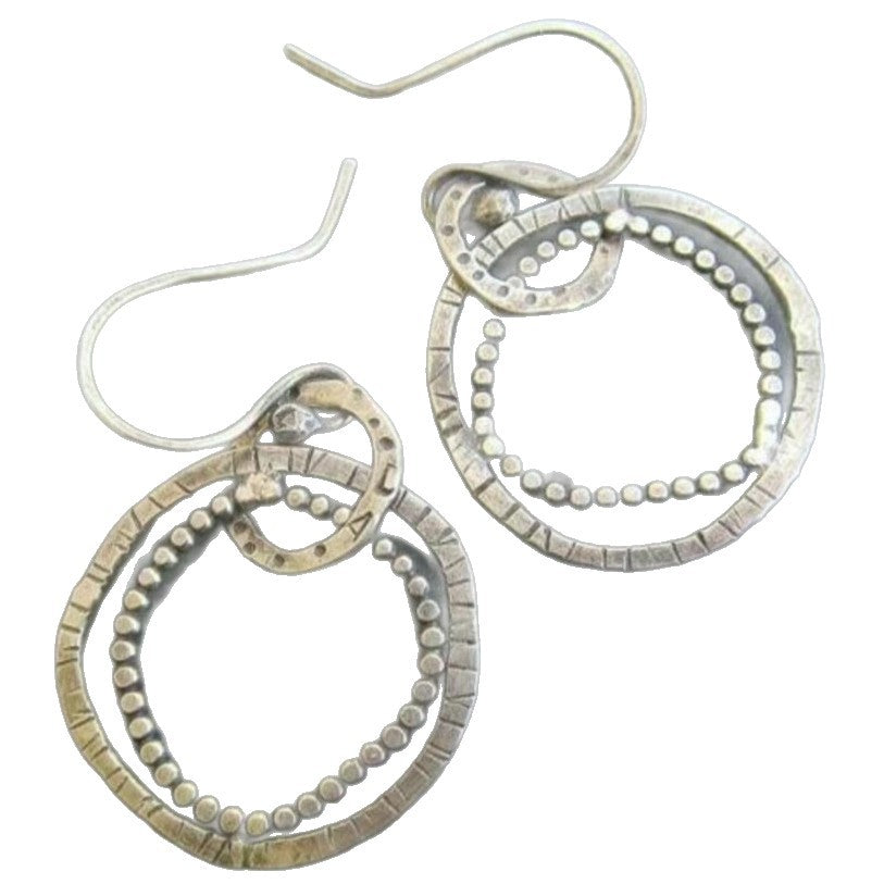 Atemberaubende Ohrring für den Alltag