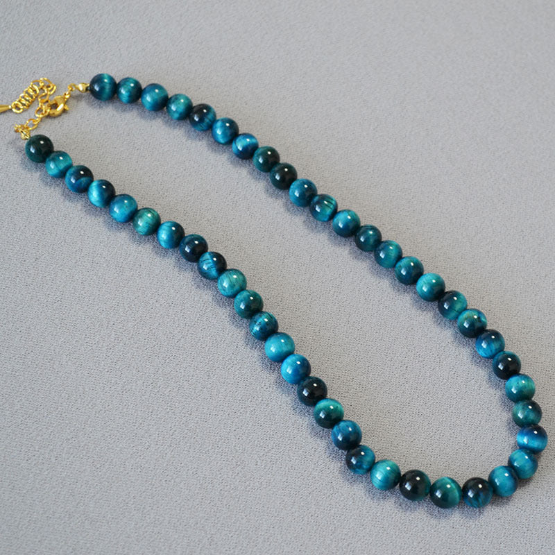 Zarte handwerkliche Halskette