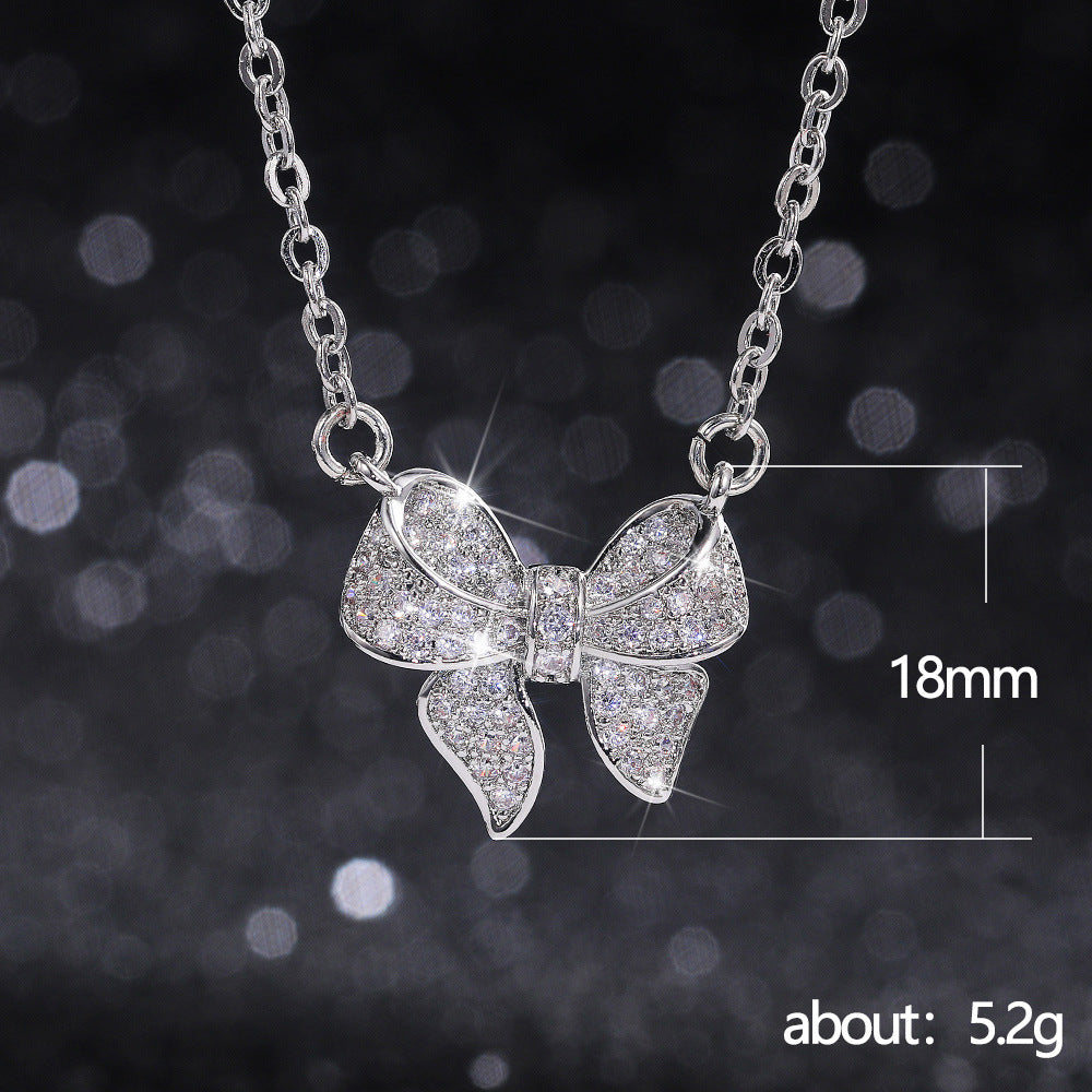 Zarte handwerkliche Halskette