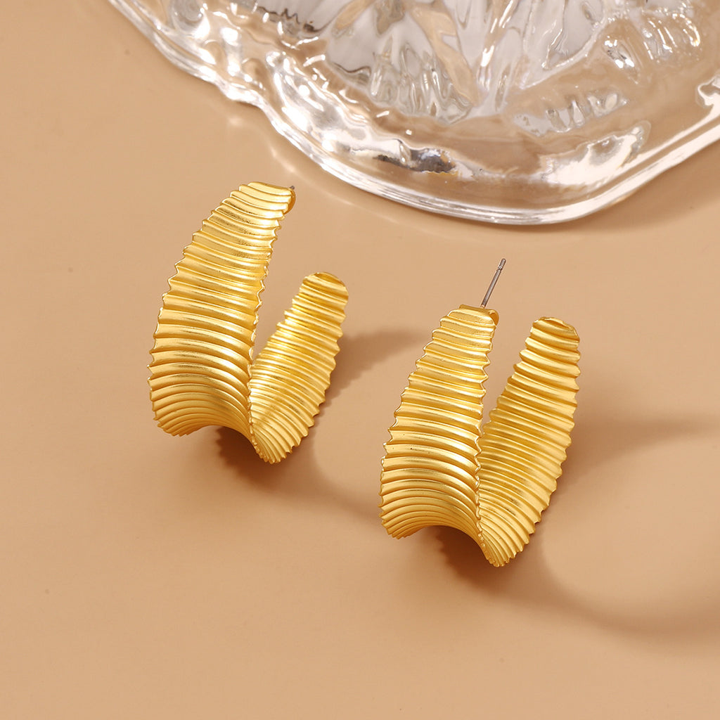 Atemberaubende Ohrring für den Alltag