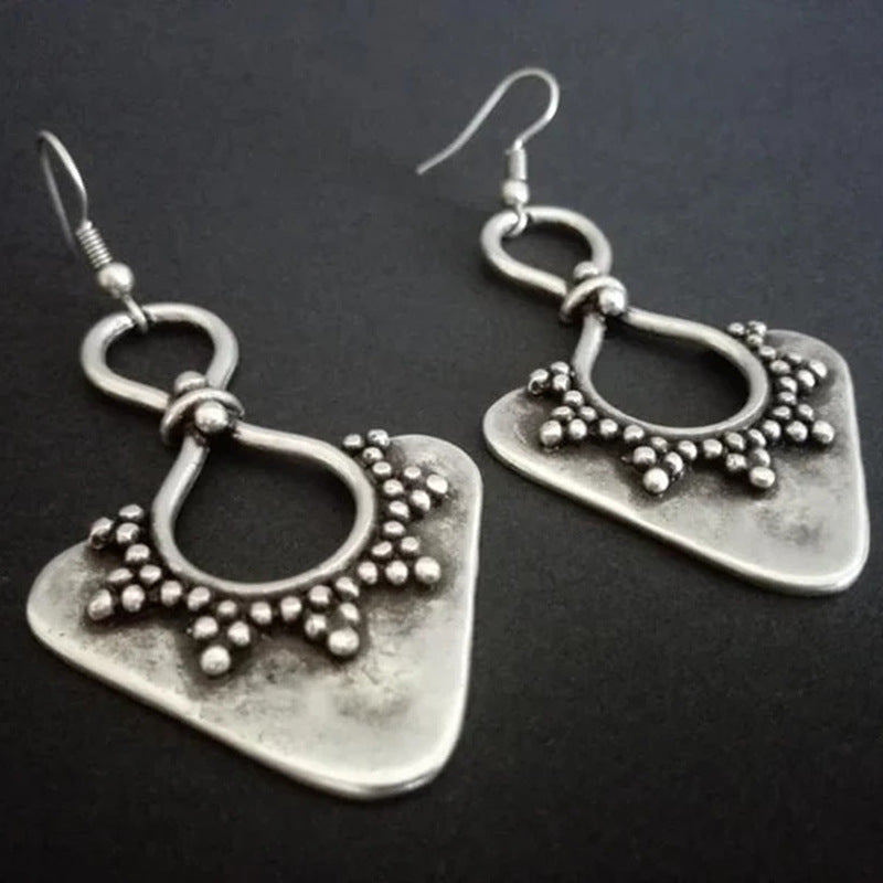 Atemberaubende Ohrring für den Alltag