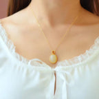 Schöne Halskette mit einzigartigem Stil