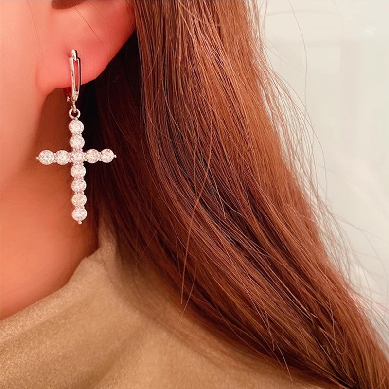 Atemberaubende Ohrring für den Alltag