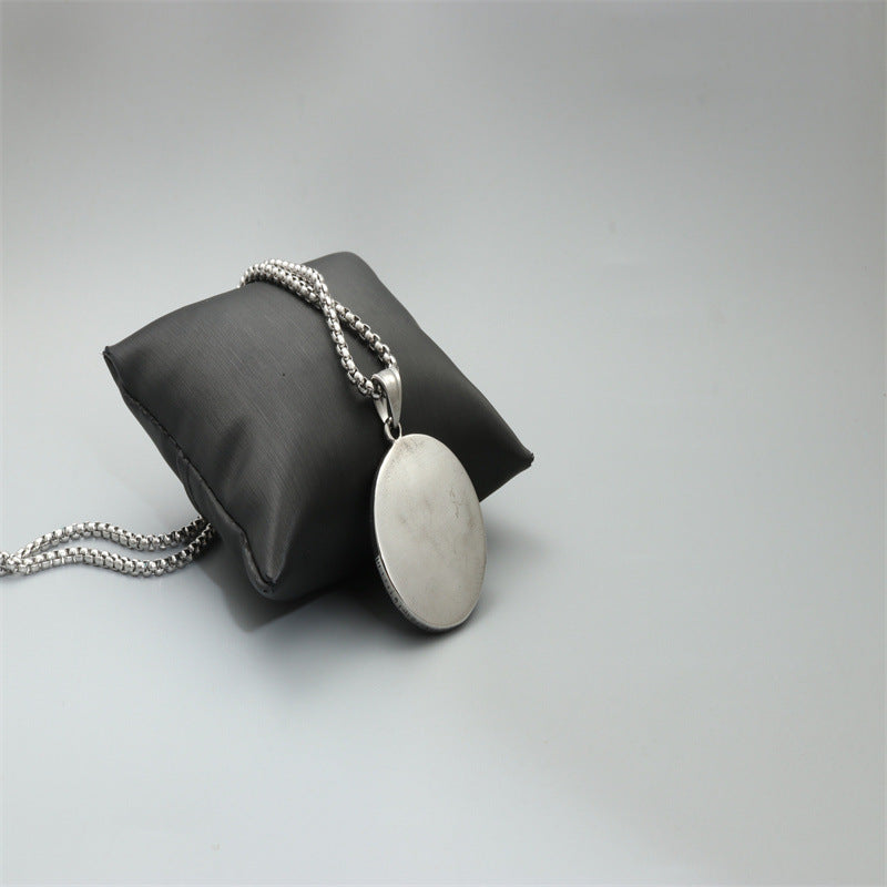 Zarte handwerkliche Halskette