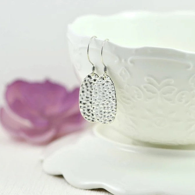 Schöne Ohrring mit einzigartigem Stil