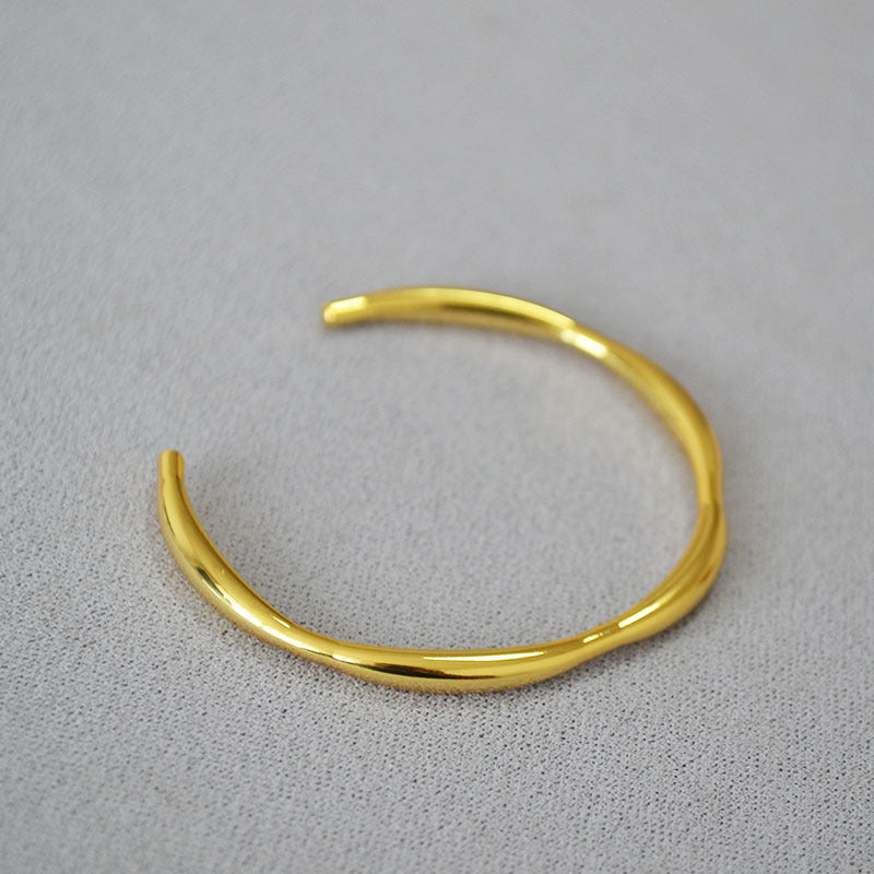 Schöne Gold Armband mit einzigartigem Stil