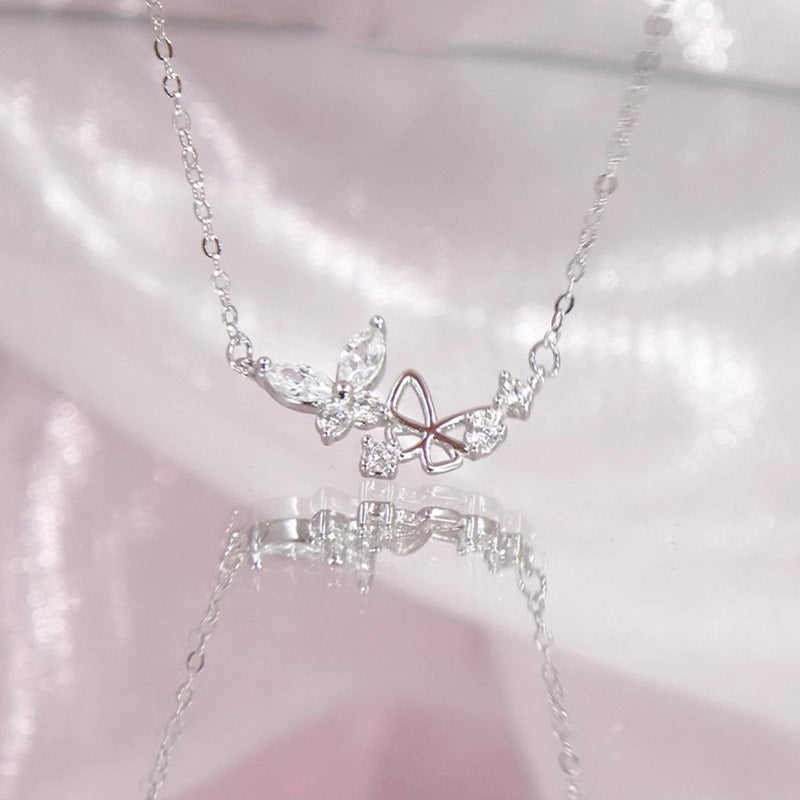 Schöne Halskette mit einzigartigem Stil