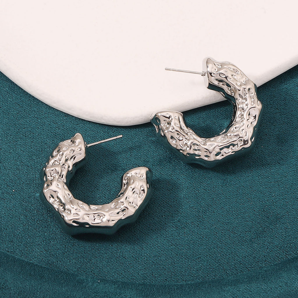 Atemberaubende Ohrring für den Alltag