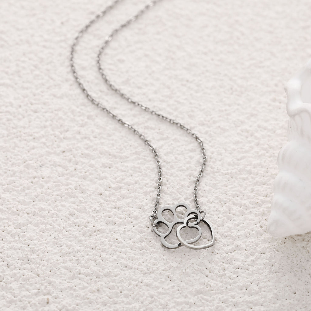 Zarte handwerkliche Halskette