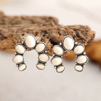 Zarte handwerkliche Ohrring