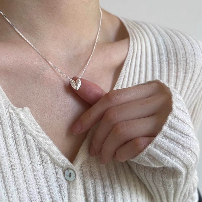 Schöne Halskette mit einzigartigem Stil