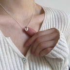 Schöne Halskette mit einzigartigem Stil