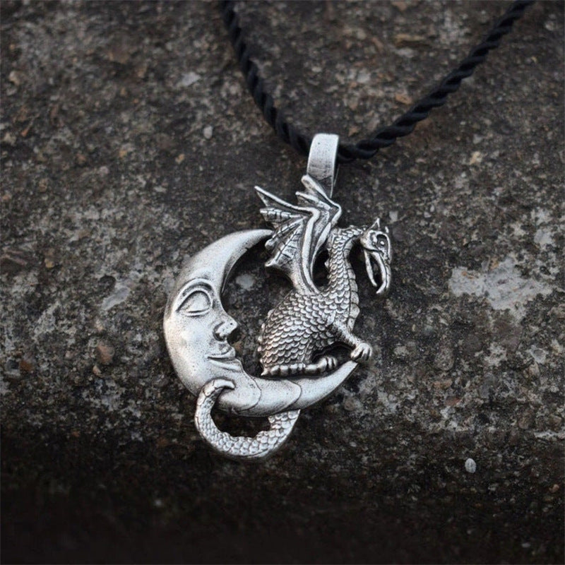 Zarte handwerkliche Halskette