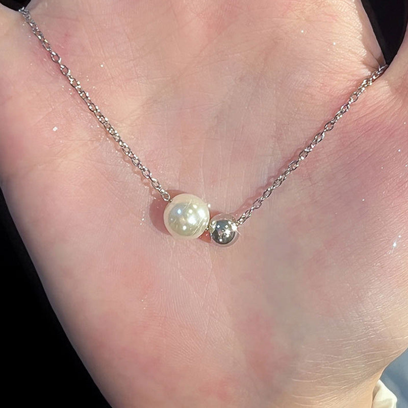 Zarte handwerkliche Perlen Halskette