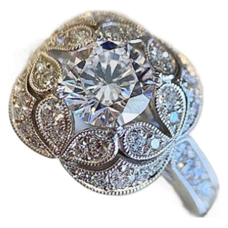 Zarte handwerkliche Ring