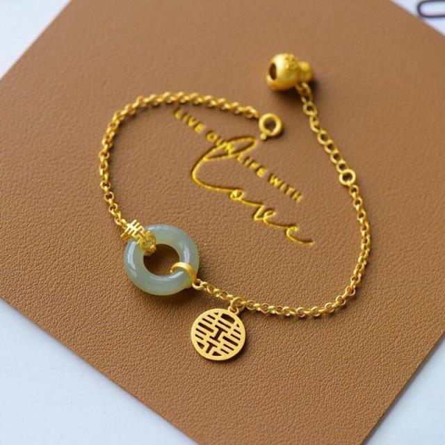 Klassische Gold Armband mit zeitloser Eleganz