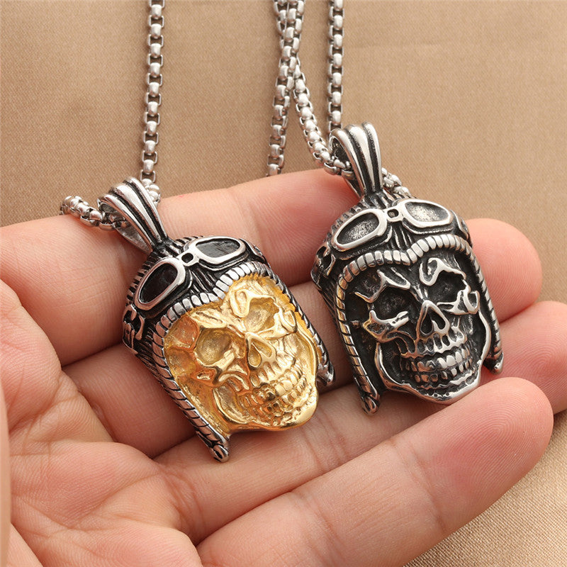 Zarte handwerkliche Halskette