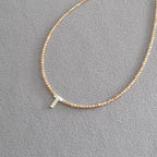 Schöne Halskette mit einzigartigem Stil