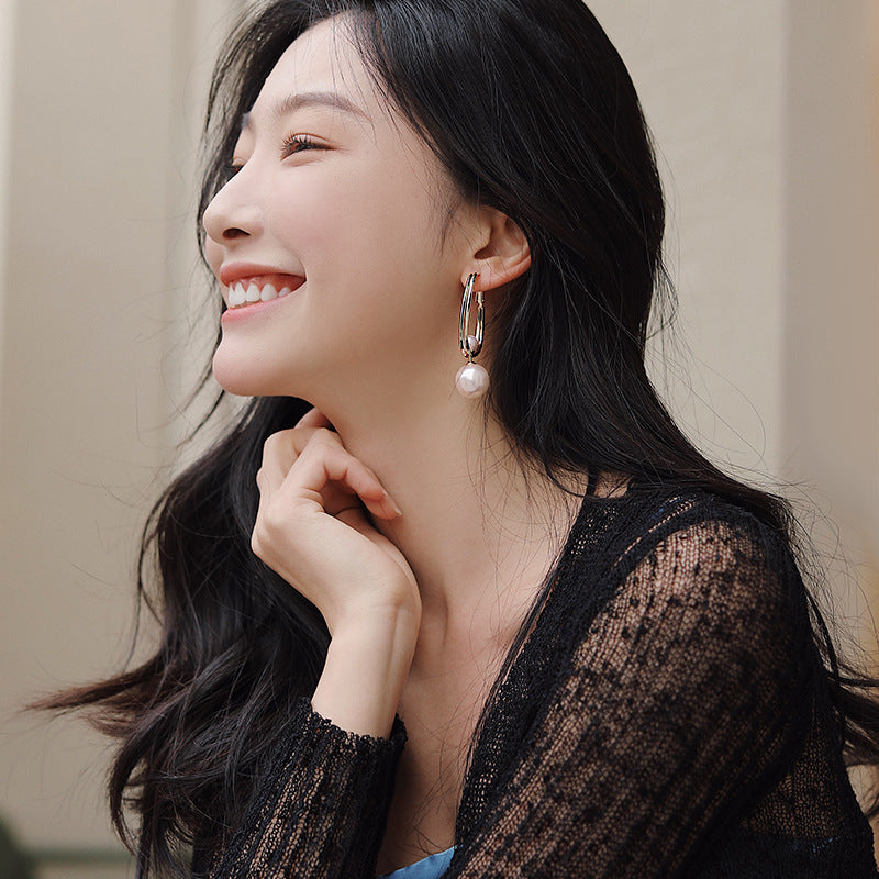 Klassische Perlen Ohrring mit zeitloser Eleganz