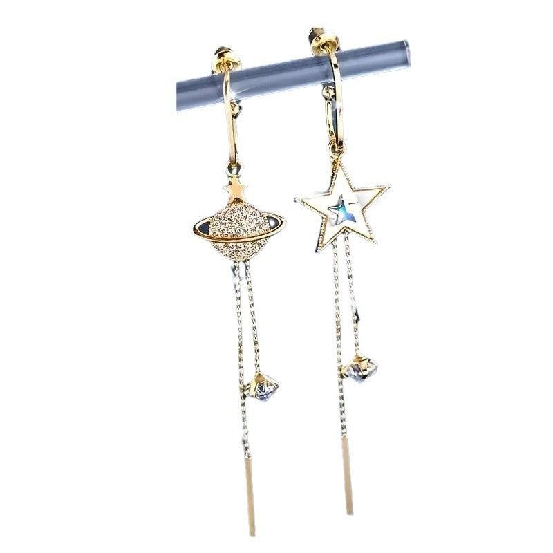 Zarte handwerkliche Ohrring