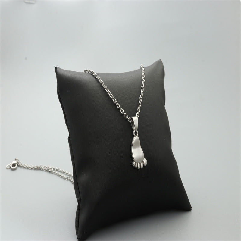 Schöne Halskette mit einzigartigem Stil