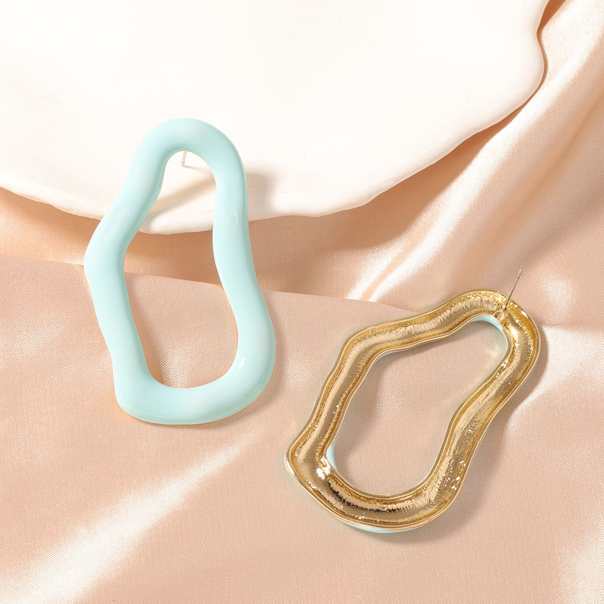 Atemberaubende Ohrring für den Alltag