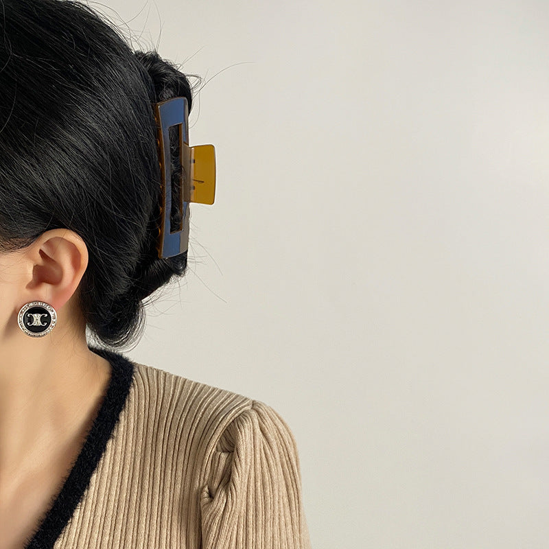 Atemberaubende Ohrring für den Alltag