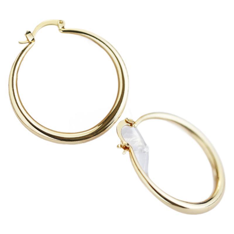 Atemberaubende Ohrring für den Alltag