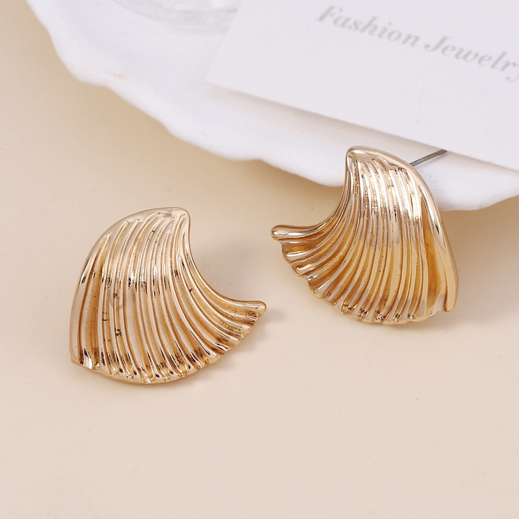 Atemberaubende Ohrring für den Alltag