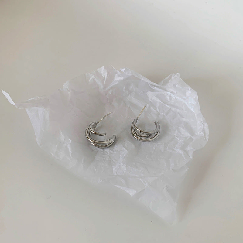 Atemberaubende Ohrring für den Alltag