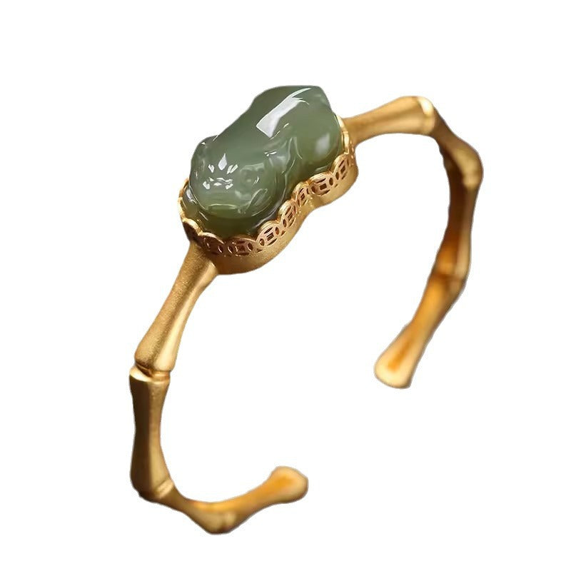 Klassische Gold Armband mit zeitloser Eleganz