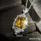 Schöne Halskette mit einzigartigem Stil