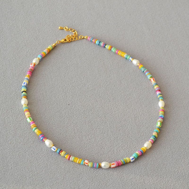 Zarte handwerkliche Perlen Halskette