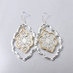 Schöne Ohrring mit einzigartigem Stil