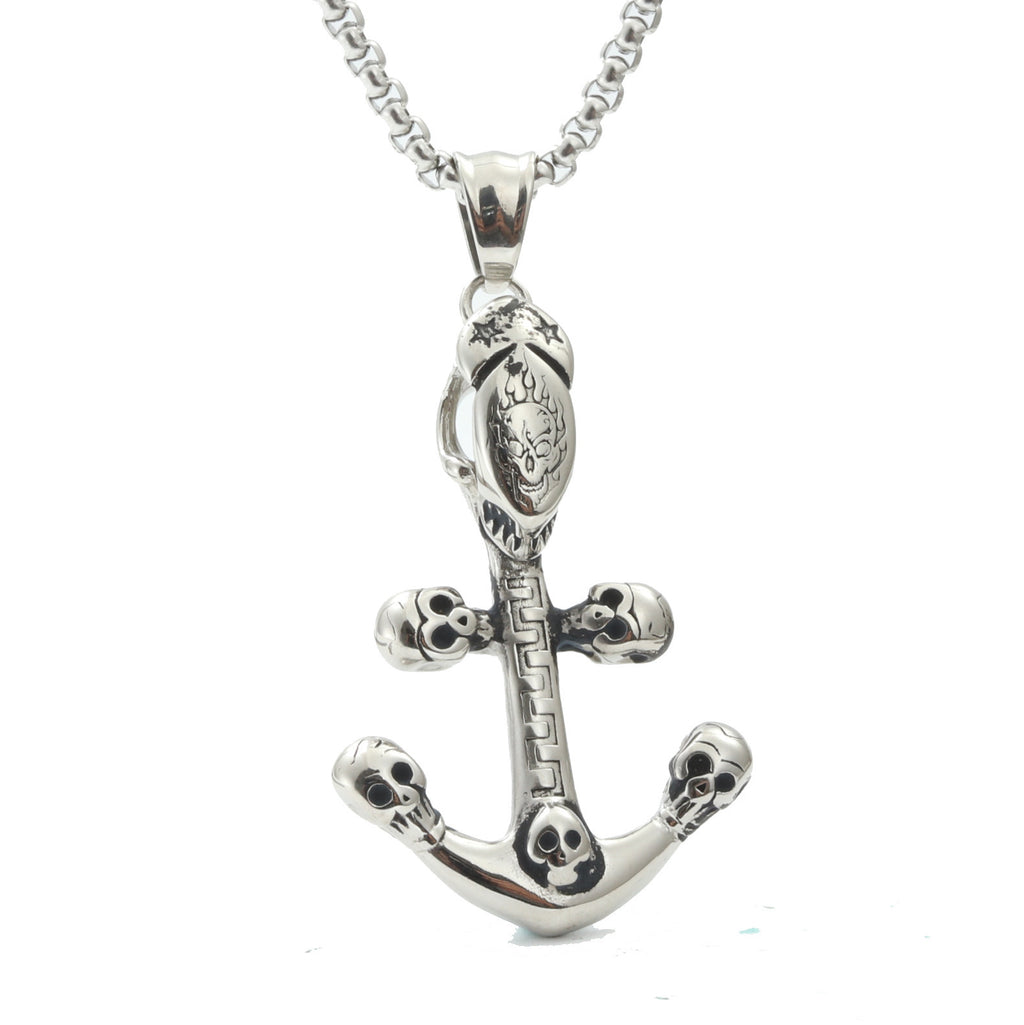 Zarte handwerkliche Halskette