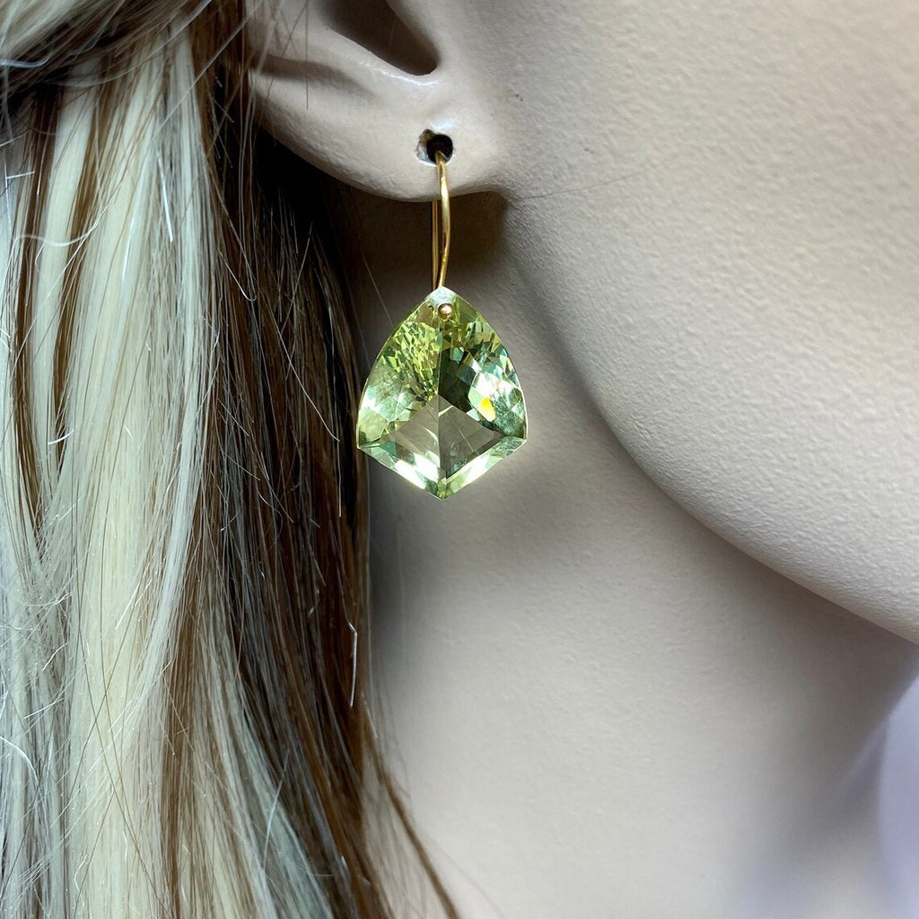 Atemberaubende Ohrring für den Alltag