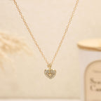 Schöne Halskette mit einzigartigem Stil