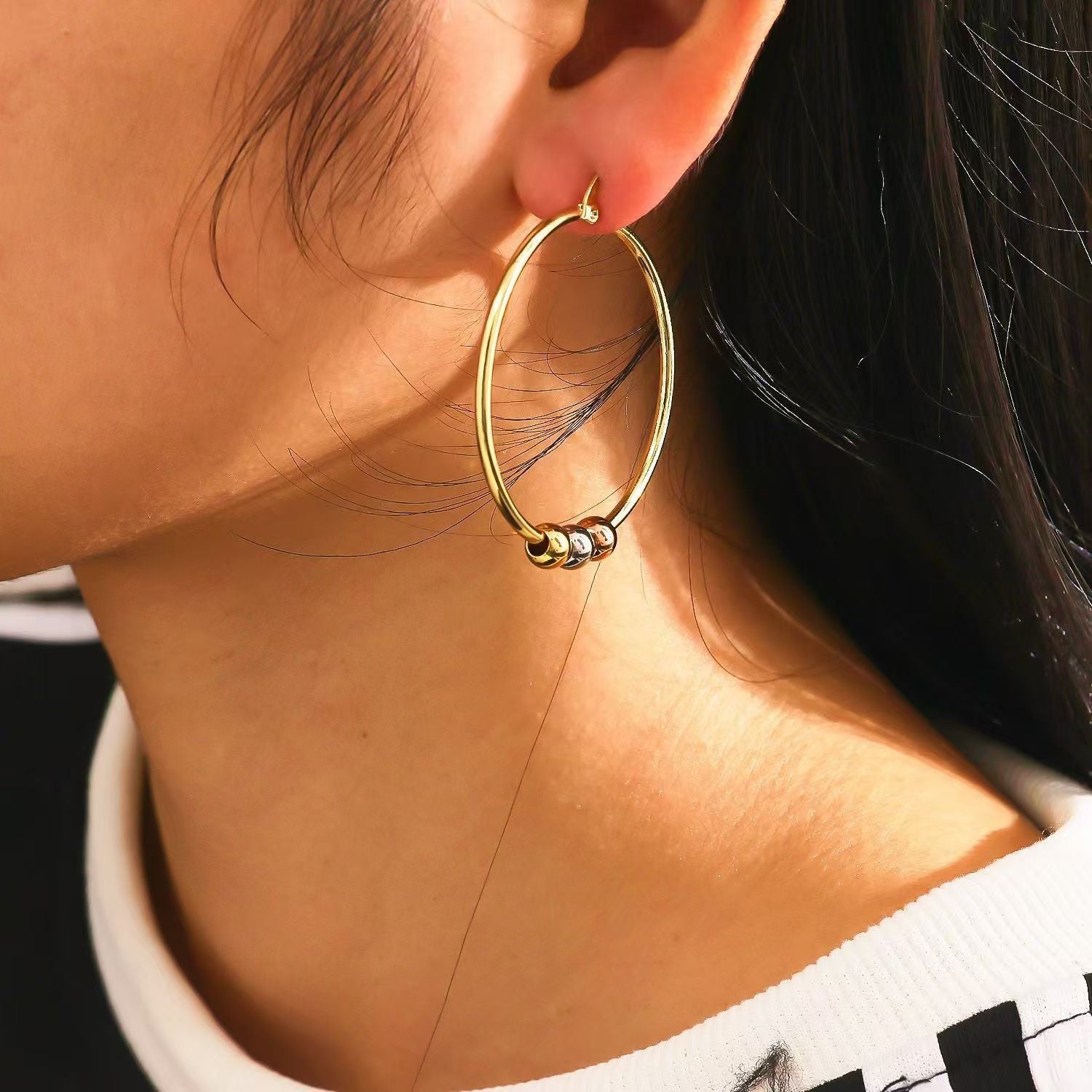 Schöne Ohrring mit einzigartigem Stil