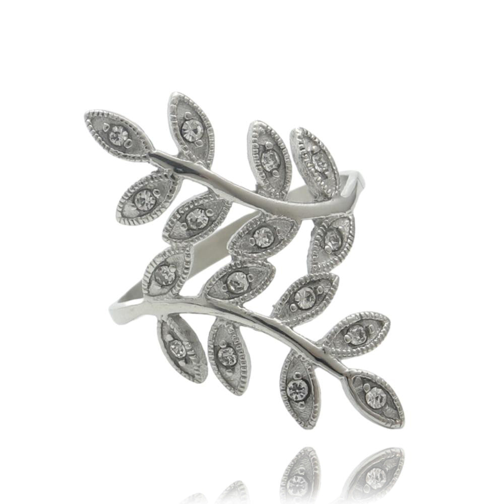 Zarte handwerkliche Ring