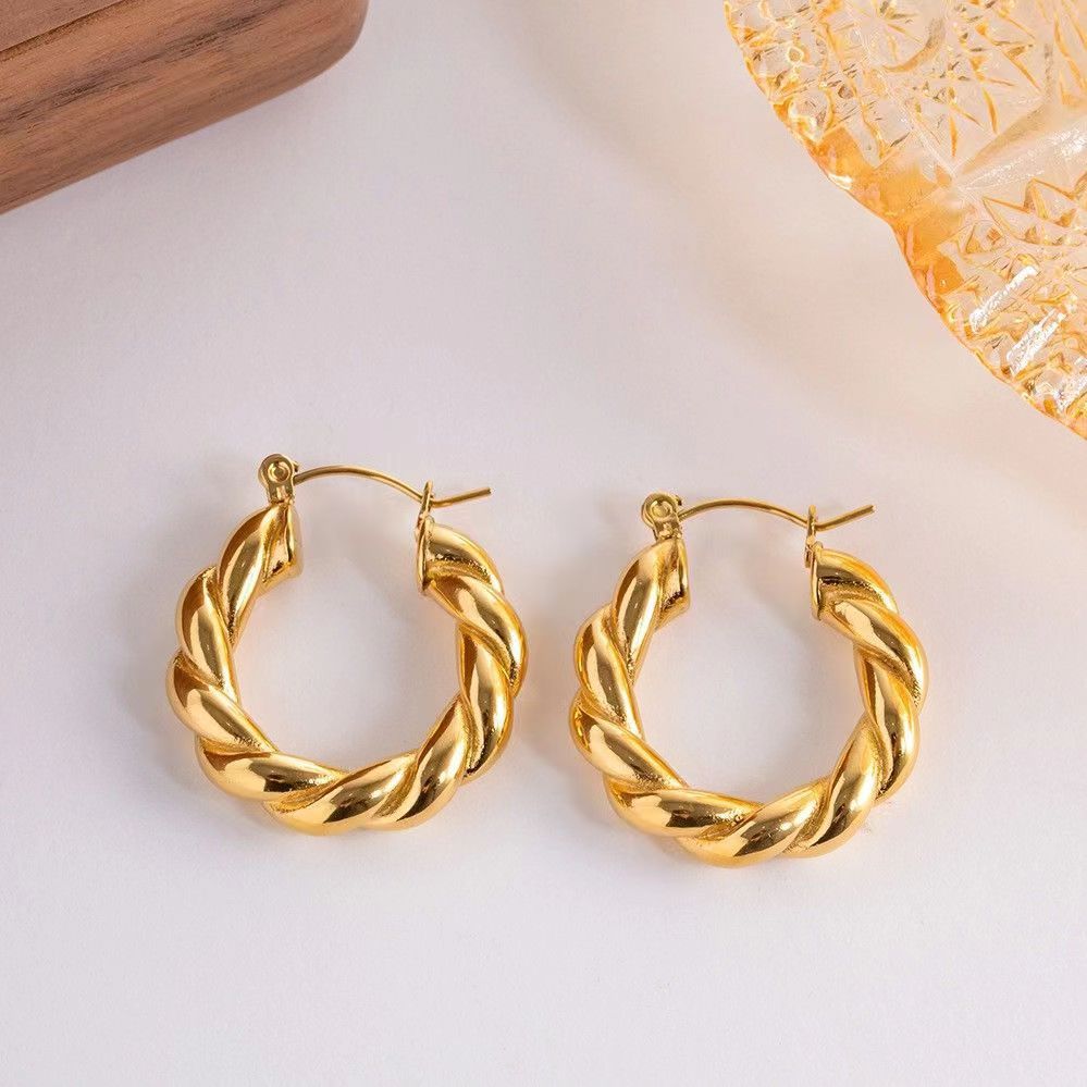 Atemberaubende Ohrring für den Alltag