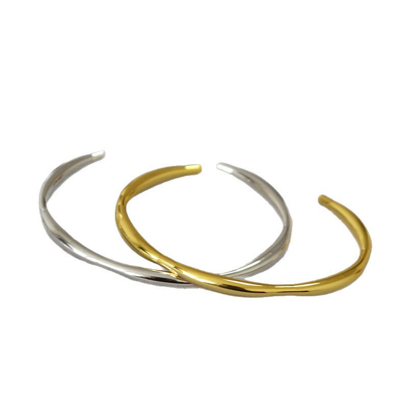 Schöne Gold Armband mit einzigartigem Stil
